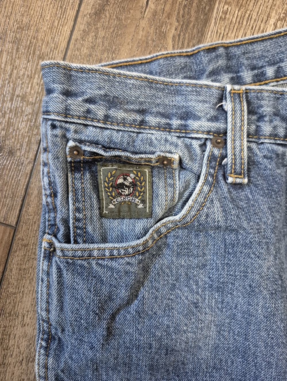 Cinch Men's Straight Jeans in Light Blue Wash - Picture 3 of 5